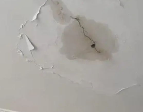 滨海阳台漏水维修公司分享下屋面防水工程质量问题原因分析